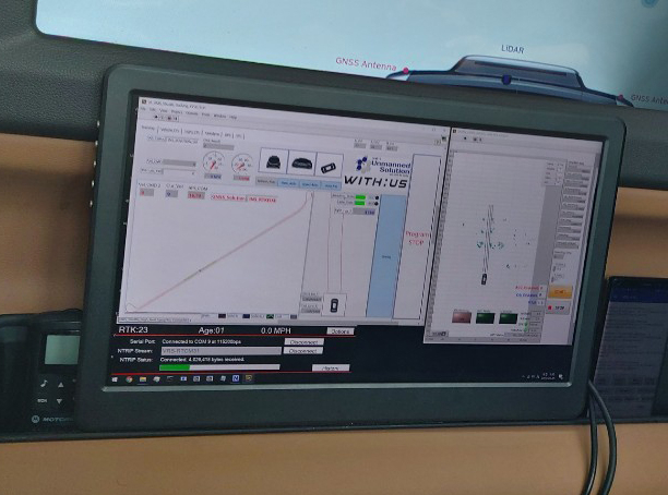 위더스에 장착된 외부 인식 센서 디스플레이.[유재훈 기자]