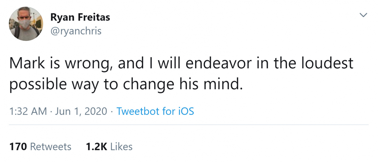 라이언 프리타스 페이스북 뉴스피드 제품디자인 담당이사는 자신의 트위터를 통해 “마크가 틀렸으며, 그의 생각을 바꾸도록 최대한 노력하겠다”고 말했다.[로이터]