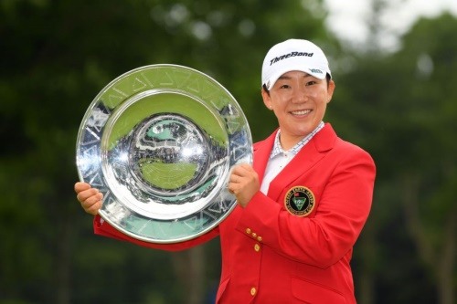 이달 말 예정된 어스몬다민컵은 무관중으로 재개된다. 신지애가 지난해 챔피언이다.