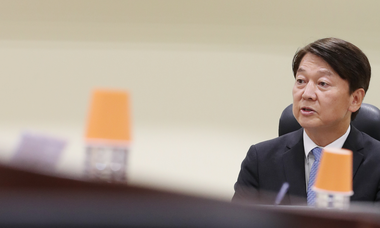 안철수 국민의당 대표가 11일 오후 서울 여의도 국회 의원회관에서 열린 아동학대 문제 진단을 위한 긴급 간담회에서 발언하고 있다. [연합]