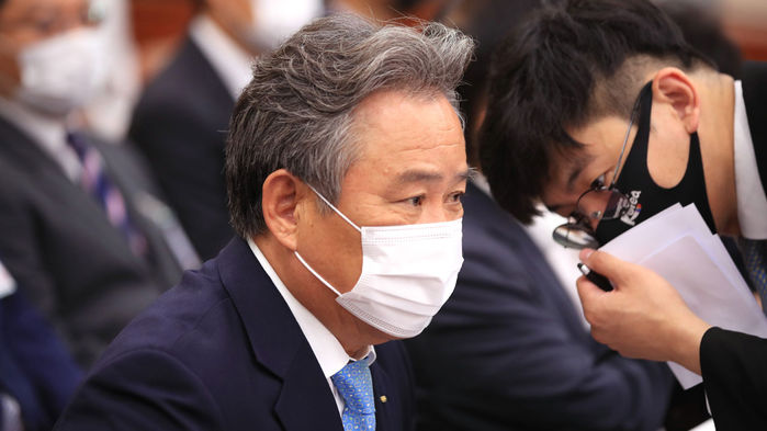 고 최숙현 선수 관련 청문회 출석한 이기흥 대한체육회장