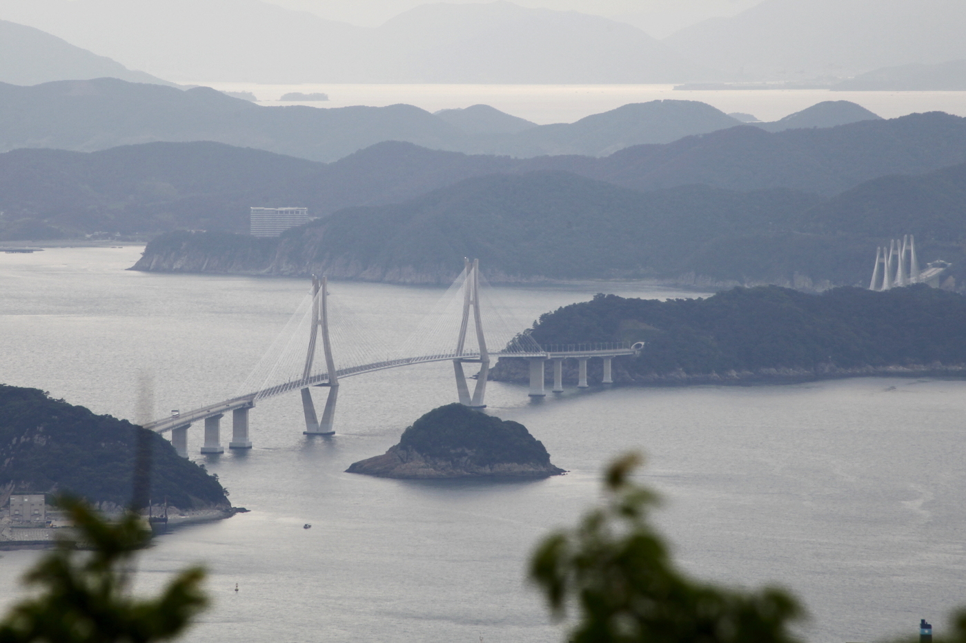 연대봉에서 바라본 거가대교