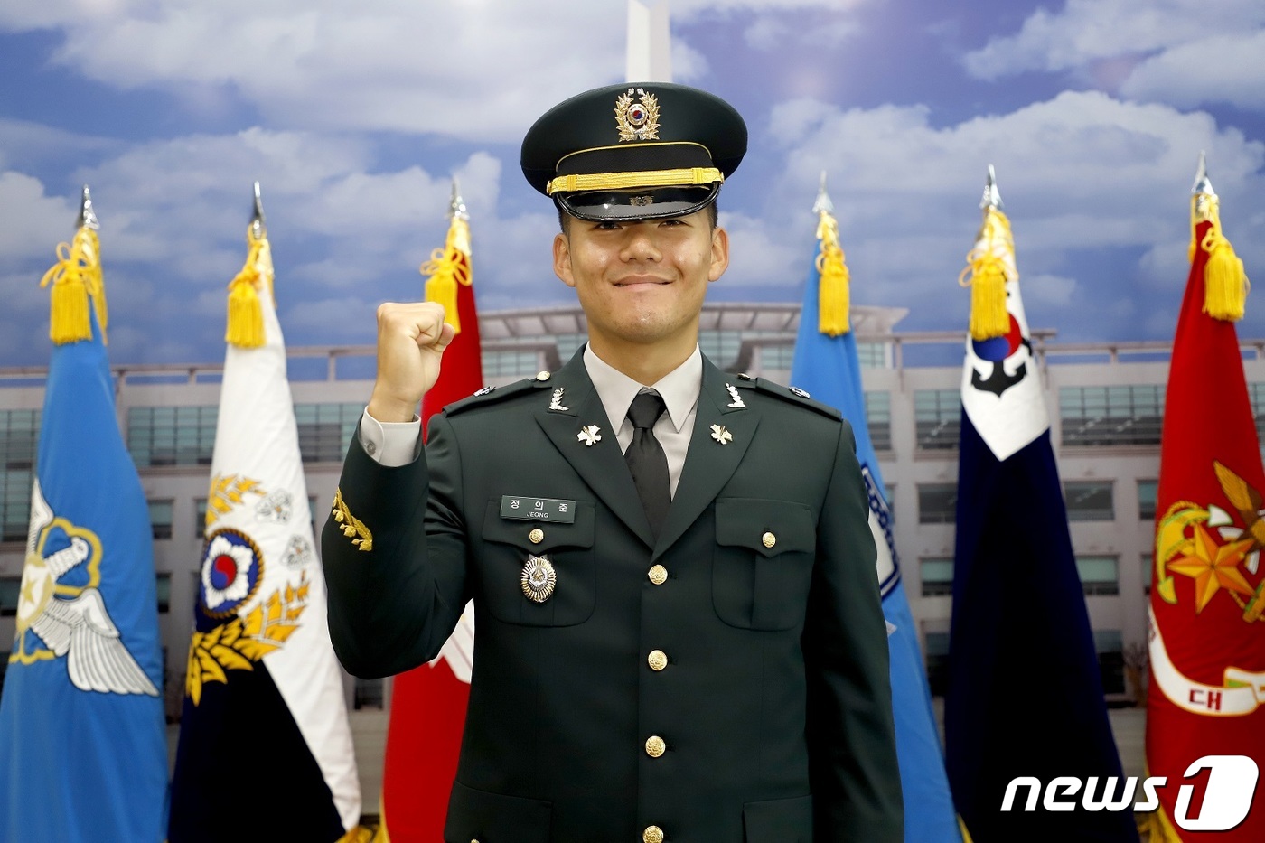 28일 오전 충북 괴산 육군학생군사학교에서 열린 '육군 학사사관 64기와 단기 간부사관 40기 통합 임관식'을 통해 임관한 정의준 소위. (육군 제공) 2019.6.28/뉴스1