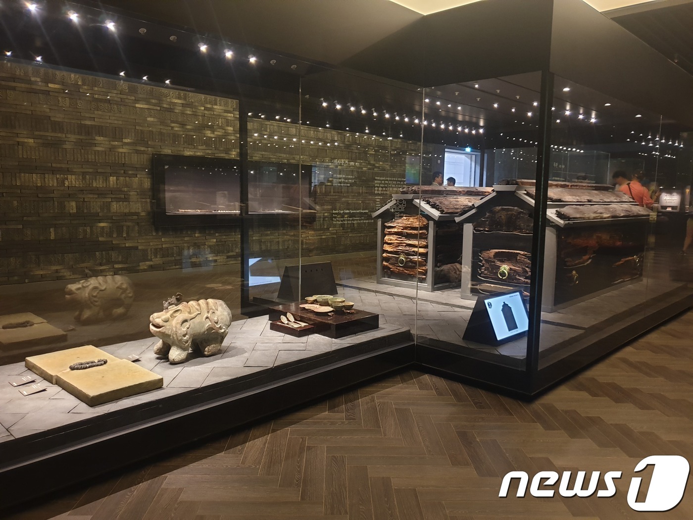 국립공주박물관에 재현된 무령왕릉 내부 모습.© 뉴스1 이기림 기자