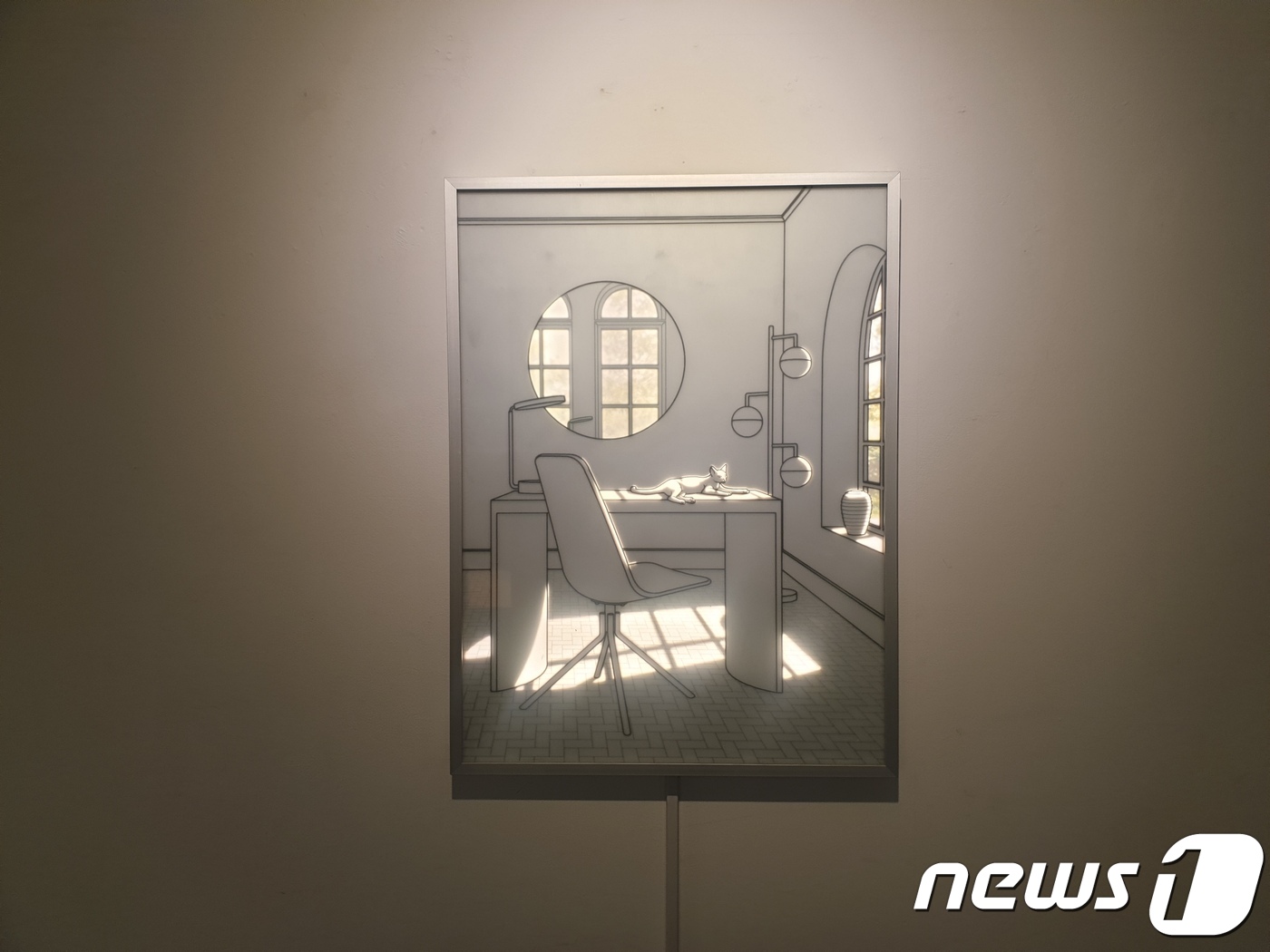 황선태, 빛이 드는 공간, 강화유리에 샌딩, 유리전사, LED, 2018.© 뉴스1 이기림 기자