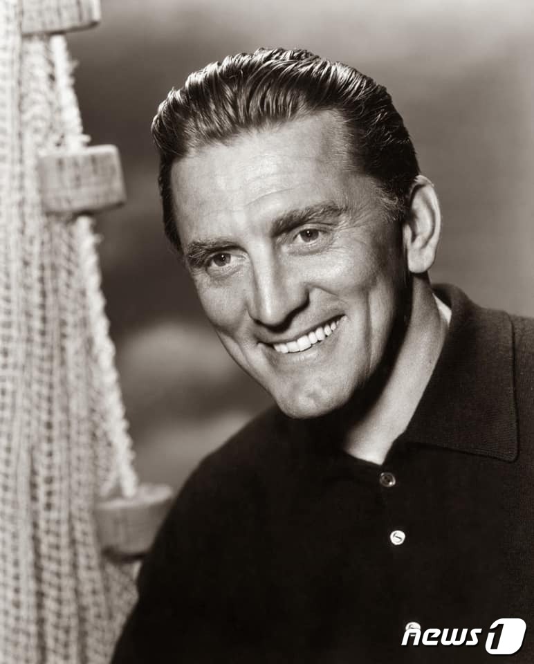 생전 고인의 모습. (마이클 더글러스 페이스북) © 뉴스1