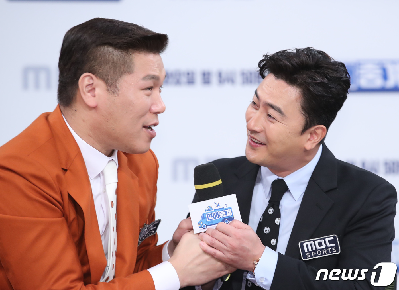 스포츠 선수 출신 서장훈, 안정환(오른쪽) /뉴스1 © News1 뉴스1DB