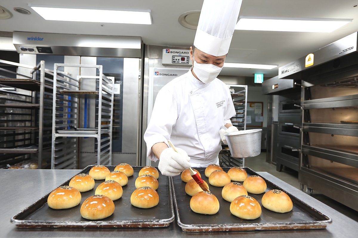 롯데호텔이 대구의료진에 전달한 단팥빵.© 뉴스1