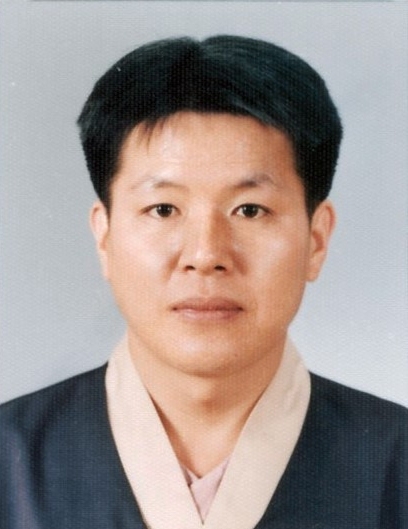 사경장 보유자로 인정예고된 김경호씨.(문화재청 제공)© 뉴스1