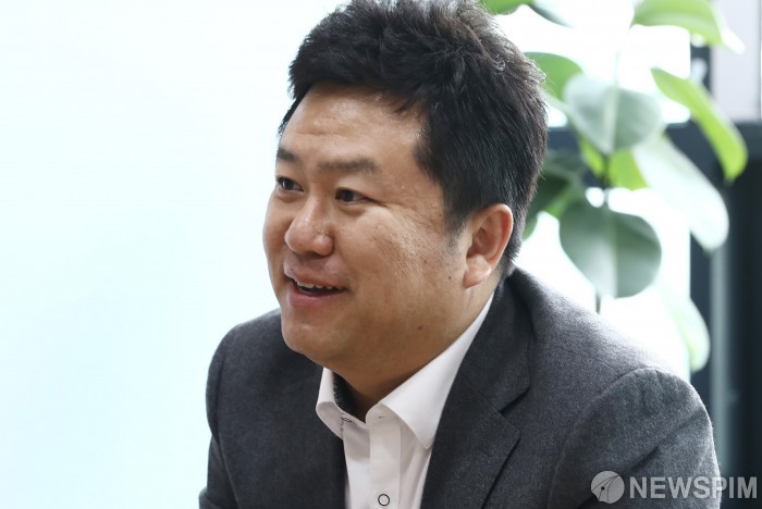 [서울=뉴스핌] 윤창빈 수습기자 =  16일 상봉동 법률사무소 ‘중심’에서 류재율 변호사가 뉴스핌과 인터뷰를 하고있다.. 2018.11.16 pangbin@newspim.com