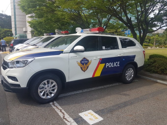 픽업형 소형화물 순찰차[사진=부산해양경찰서 제공]2019.5.19.