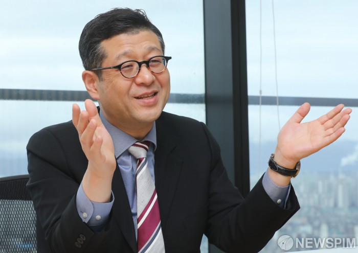 [서울=뉴스핌] 백인혁 기자 = 손도일 법무법인 율촌 변호사가 25일 오후 서울 강남구 율촌 법률사무소에서 뉴스핌과의 인터뷰를 진행하고 있다. 2020.02.25 dlsgur9757@newspim.com