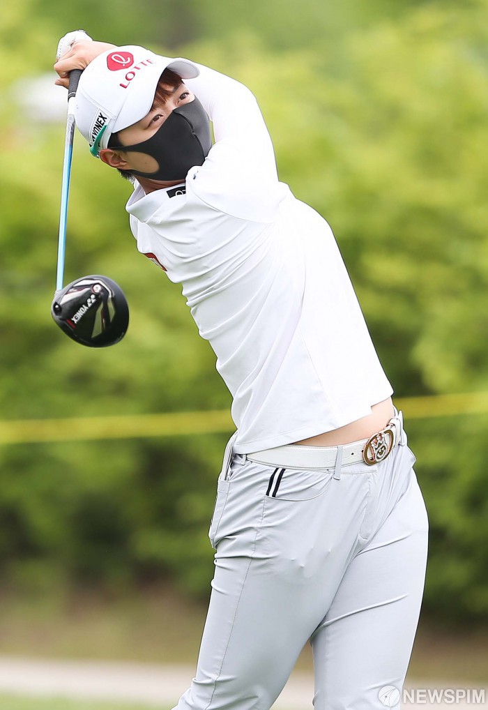 [양주=뉴스핌] 윤창빈 기자 = 김효주가 지난  KLPGA 챔피언십 최종라운드 1번홀에서 티샷을 하고 있는 모습. pangbin@newspim.com