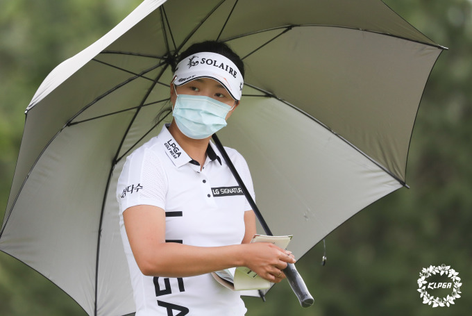 2라운드를 마친 고진영. [사진= KLPGA]