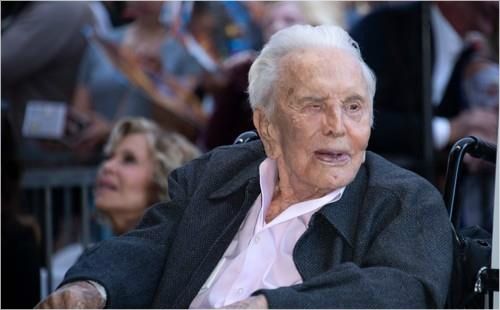 할리우드 배우 커크 더글러스(사진=AFP/연합뉴스)