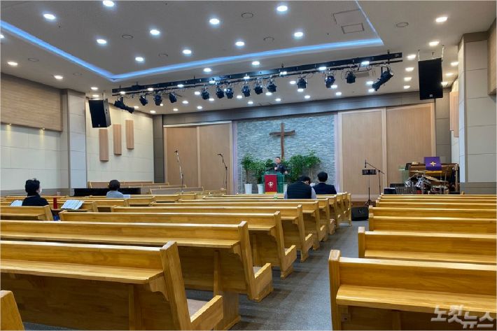 서울 대림동에 있는 삼일교회. 이 교회는 온라인 대신 가정예배를 선택했다. 교인들이 주체적 자발적으로 예배 드리는 경험을 해보기를 원하는 마음에서다.