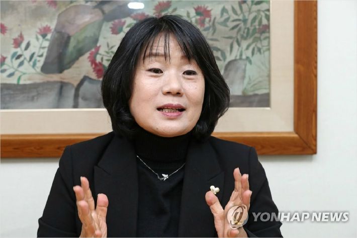 더불어민주당 윤미향 당선인