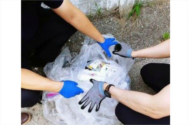 대북전단이 발견된 모습 (사진=이재명 경기도지사 페이스북)