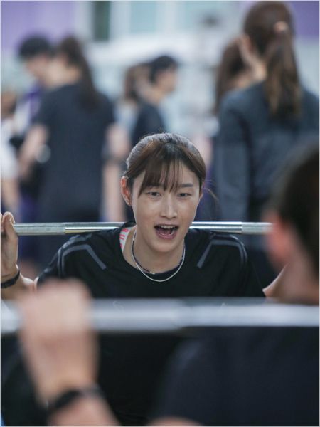 11년 만에 친정팀 흥국생명으로 복귀한 김연경은 14일 팀 훈련에 합류해 새 시즌을 향한 본격적인 몸만들기를 시작했다.(사진=흥국생명 핑크스파이더스)