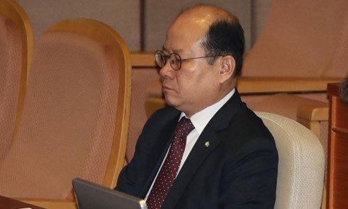 자유한국당 이종명 의원.