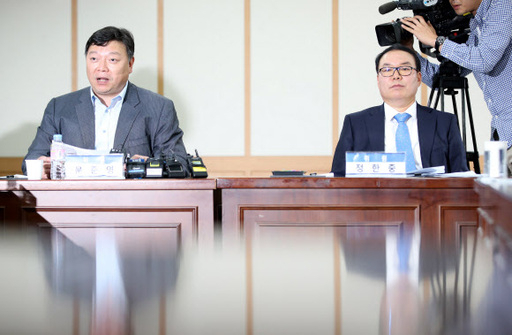 20일 오후 정부과천청사 법무부 대회의실에서 문준영 법무부 검찰과거사위원회(과거사위) 위원이 ''장자연 사건'' 관련 최종 심의 결과를 발표하고 있다. 연합뉴스