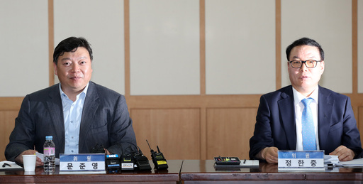 20일 오후 정부과천청사 법무부 대회의실에서 문준영 법무부 검찰과거사위원회(과거사위) 위원이 '장자연 사건' 관련 최종 심의 결과를 발표하고 있다.