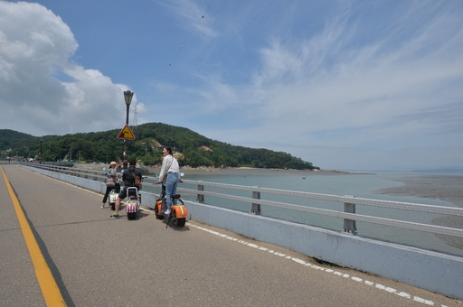 시도와 모도를 연결하는 다리위