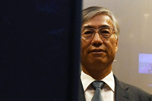 초치된 中대사 추궈홍 주한 중국대사가 23일 중국 폭격기의 한국방공식별구역(KADIZ) 진입과 관련해 서울 도렴동 외교부 청사로 들어가고 있다. 이재문 기자