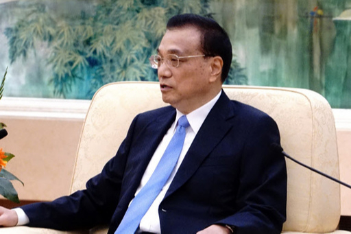 22일 중국 베이징의 인민대회당에서 리커창 중국 총리가 강경화 외교부 장관, 고노 다로 일본 외무상과 면담하고 있다. 베이징 특파원 공동취재단