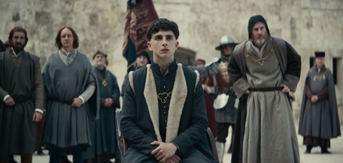 다음 달 3일 개막하는 제24회 부산국제영화제(BIFF)에서 첫선을 보이는 넷플릭스 영화 ‘더 킹: 헨리 5세’의 한 장면. 이 영화를 비롯한 넷플릭스 신작 4편이 올해 BIFF에 초청됐다. 넷플릭스 제공