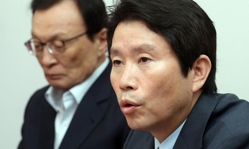 27일 오전 서울 여의도 국회에서 열린 더불어민주당 최고위원회의에서 이인영 원내대표가 발언하고 있다. 뉴시스