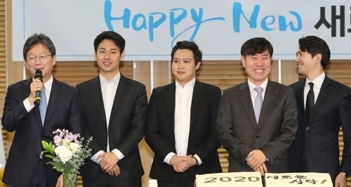 1일 오전 서울 여의도 국회 의원회관에서 열린 새로운보수당 ‘2020 신년하례식’에서 유승민 의원이 인사말을 하고 있다. 연합뉴스