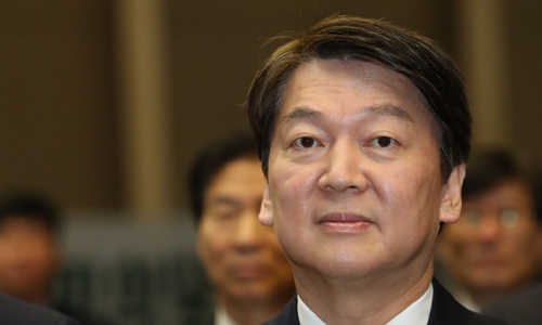 해외 체류 생활을 접고 정계에 복귀한다고 선언한 안철수 전 의원. 연합뉴스