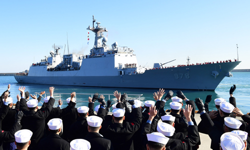 국방부가 21일 호르무즈해협 일대로 파견한 청해부대 왕건함 모습. 연합뉴스
