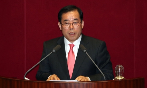 박성중 미래통합당 의원·미디어특별위원장이 3일 오후 서울 영등포구 국회 본회의장에서 열린 경제분야 대정부질문에서 발언하고 있다. 연합뉴스