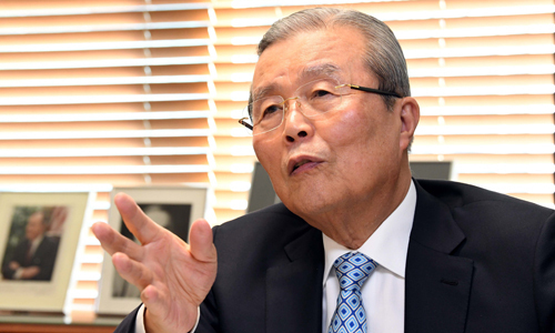 26일 미래통합당 총괄선거대책위원장직을 수락한 김종인 전 더불어민주당 비상대책위원회 대표. 사진은 과거 김 전 대표와의 인터뷰 장면. 자료사진