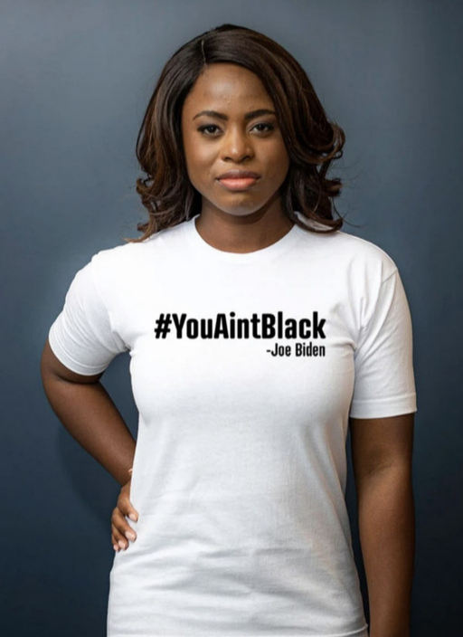 트럼프 캠프 홈페이지 캡처. 흑인 여성 모델이 '#YouAintBlack' 티셔츠를 입고 있다. 인터넷 캡처