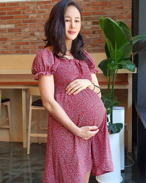 김미연이 지난 14일 만삭인 모습을 자신의 SNS에 공개했다. 김미연 인스타그램 캡처