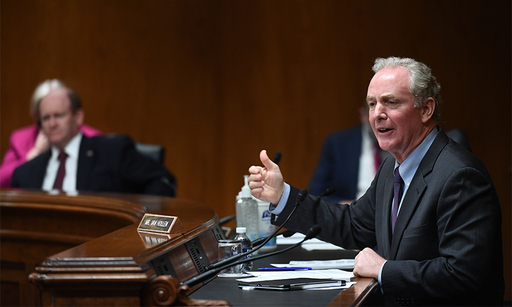 지난 2일(현지시간) 미국 상원이 홍콩보안법 관련 중국 제재 법안을 통과시켰다. 사진은 크리스 반 홀렌 상원의원. AFP연합뉴스