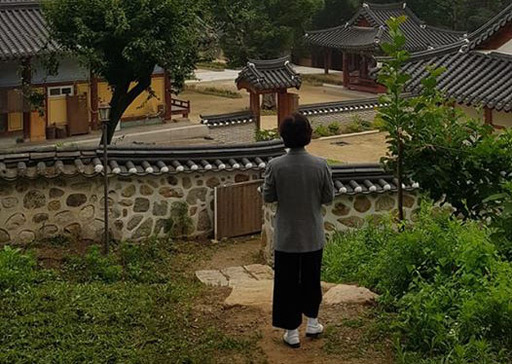 추미애 법무부 장관이 8일 오전 페이스북에 올린 사진. 페이스북