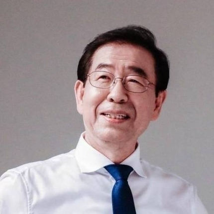 9일 실종된 끝에 이튿날 숨진 채 발견된 박원순 서울시장. 자료사진