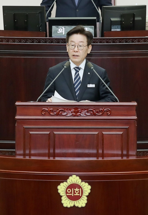 이재명 경기도지사가 10일 경기도의회 본회의장에서 열린 '제338회 임시회 4차 본회의'에서 발언하고 있다. 2019.9.10 /제공 경기도