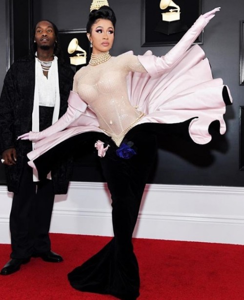 카디비, 다소 난해한 의상도 완벽 소화 '공작새 같아' /카디비, 2019 그래미 어워드, 사진=카디비 SNS