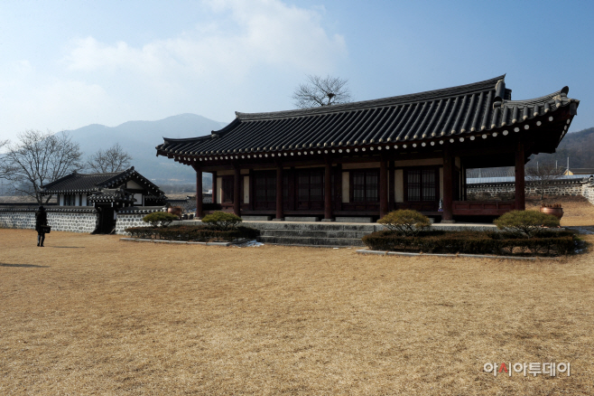 슬로시티로 지정된 대흥면의 대흥동헌.