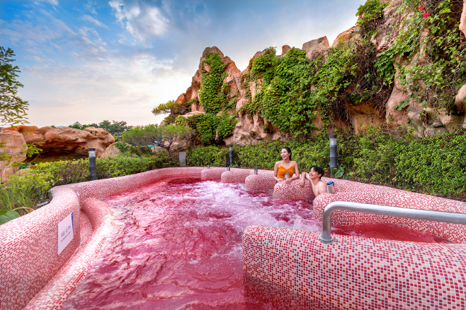 스플라스 워터파크 ‘로맨틱스파’/ 호반호텔&리조트 제공