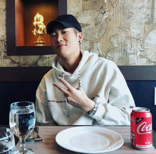 BJ 턱형이 자신의 SNS에 게재한 사진. /턱형 인스타그램