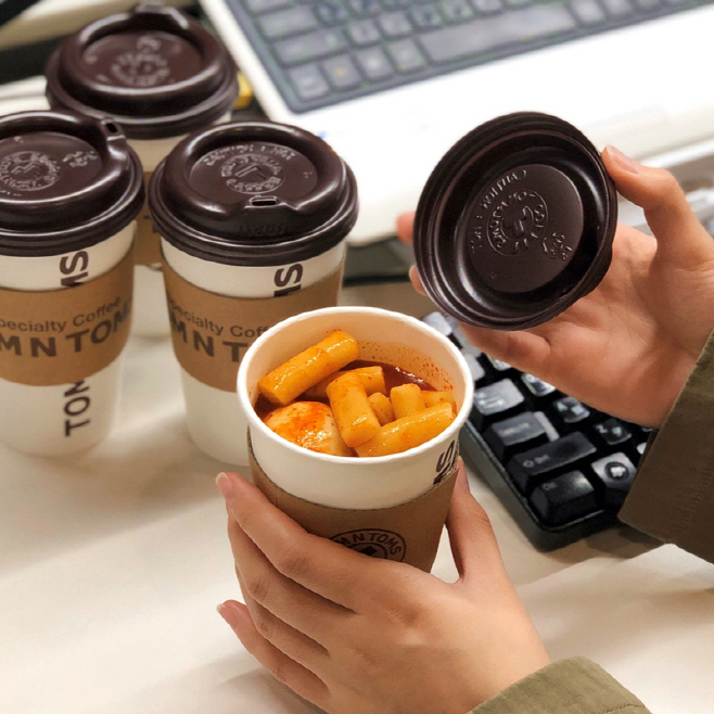 CU 탐앤탐스 떡볶이