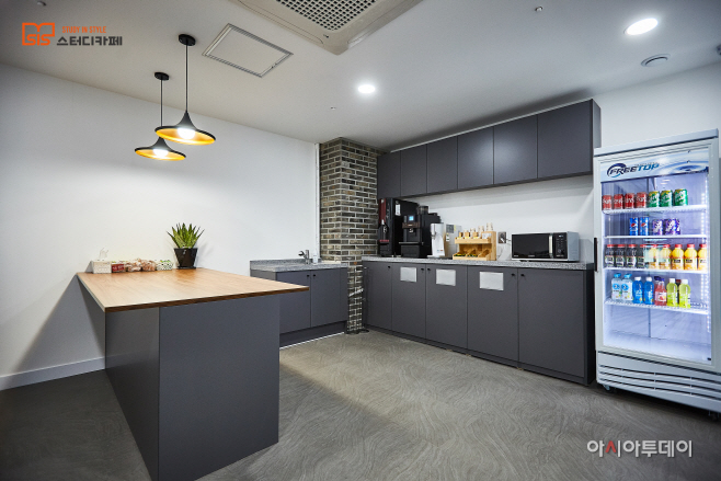 /사진=시스스터디카페 제공