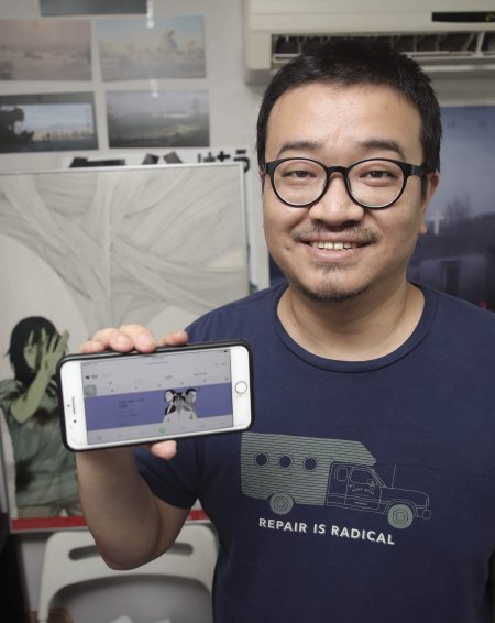 시간이 될 때마다 딸에게 그림책을 읽어 준다던 연상호 감독은 “욕심이겠지만 ‘스타워즈’나 ‘건담’ 같이 모든 세대에게 사랑받는 작품을 만들어보고 싶다”고 했다. 원대연기자 yeon72@donga.com