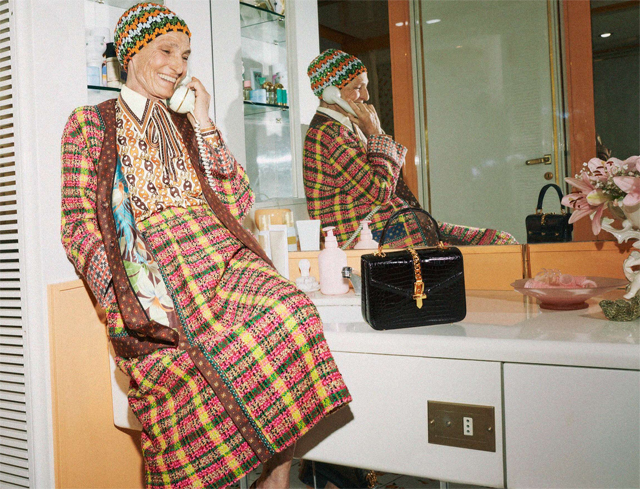 지난해 글로벌 명품 브랜드 구찌의 패션 화보 모델로 활약한 이탈리아 모델 베네데타 바르지니(77). 구찌 제공